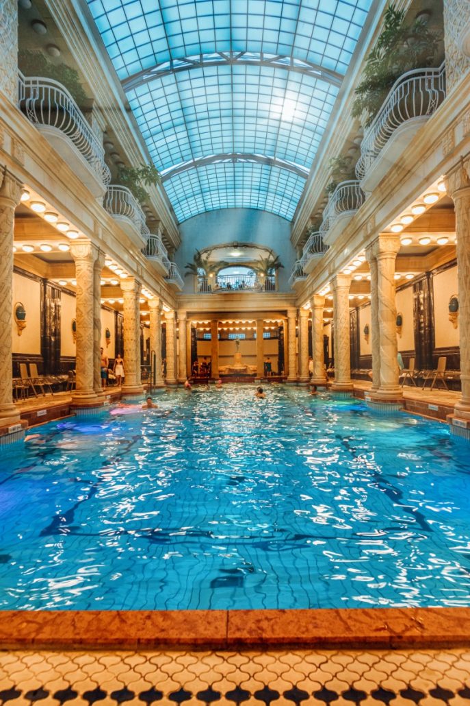 Architecture Recording of the swimming pool in the Gellert bath.